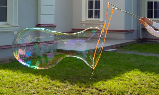 Comment fabriquer des bulles géantes à la maison ?